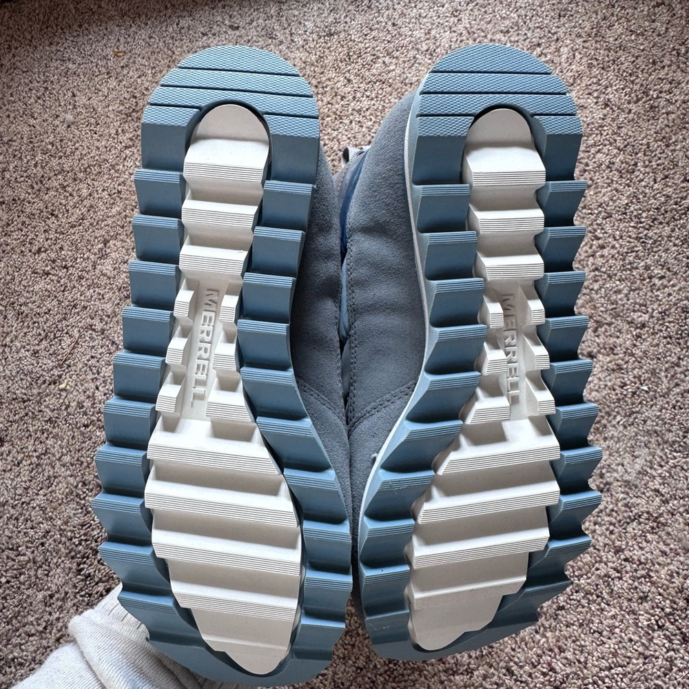 Merrell Gray and White Snow Boots